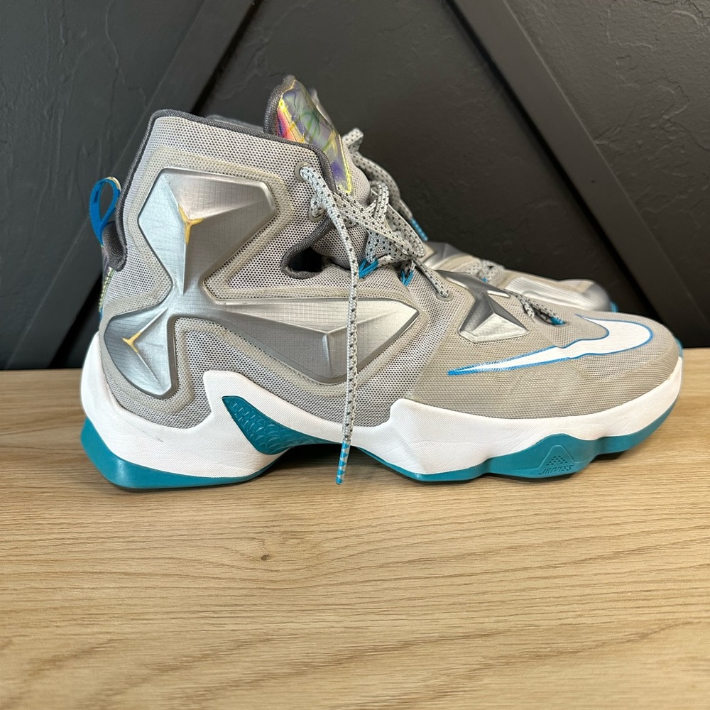 NIKE LeBron XIII 13 Men’s Basketball Shoes